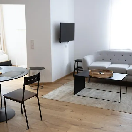 Stadthouse 2 דירה *